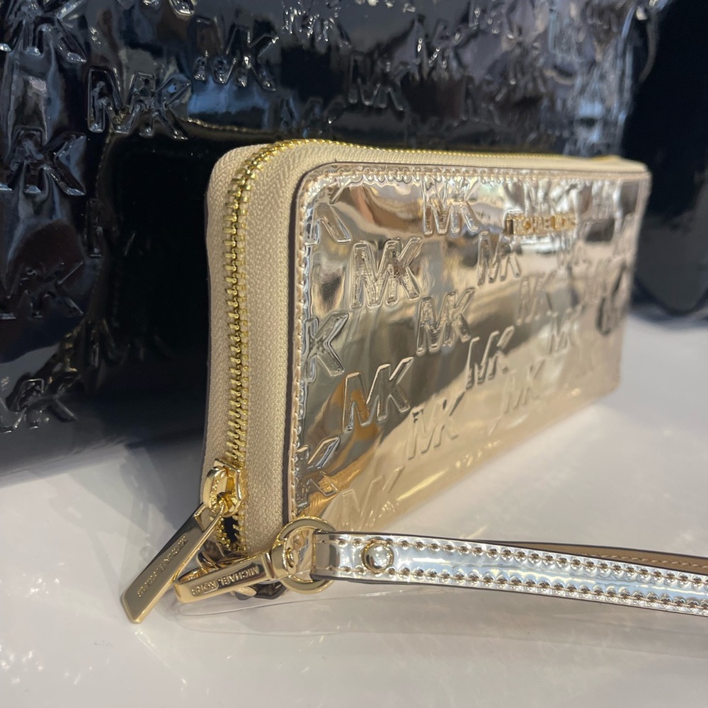 MICHAEL KORS Jet Set Lg Metallic Logo Debossed Continental Wallet Wristlet Phone - Picture 4 of 16
